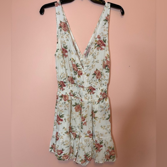 American Eagle Floral Summer Romper - Picture 3 of 3